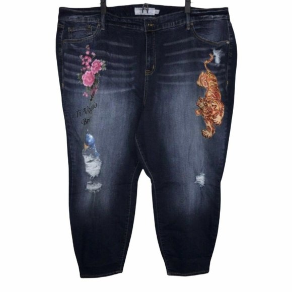 NWOT Torrid Distressed Girlfriend Jeans 26 25 - Picture 2 of 7